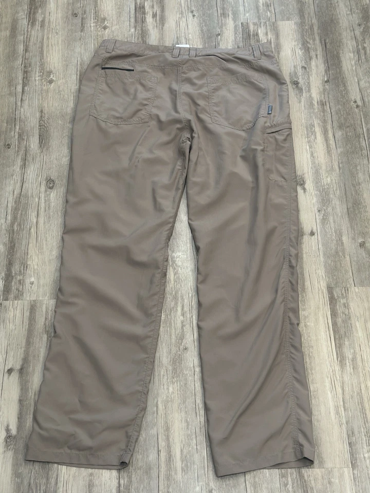 Calça de caminhada leve cáqui masculina tamanho 38 Mountain Hardwear Ramesa - Imagem 2 de 4