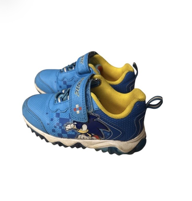 - Size 9