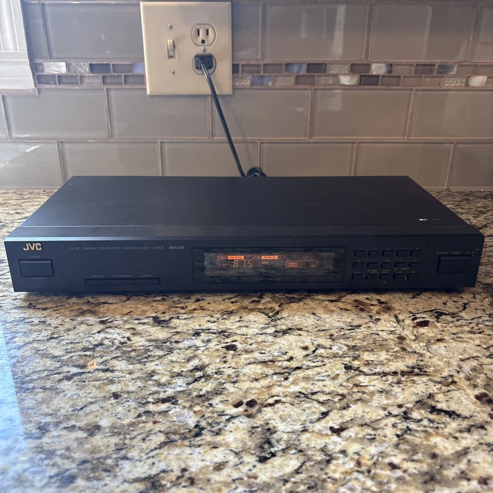 Vintage JVC FX-97 AM-FM Computer Controlled Tuner - Tested & Works - Image 2 of 4
