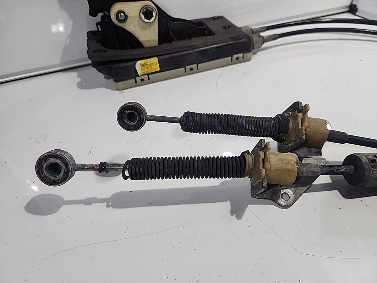 2007-2013 Mini Cooper 6 Speed Manual Shifter Assembly Base And S