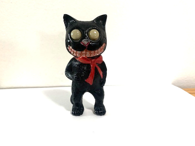RARE ANTIQUE HALLOWEEN CELLULOID BLAK CAT WITH GOOGLY, BIG EYES, 1920s