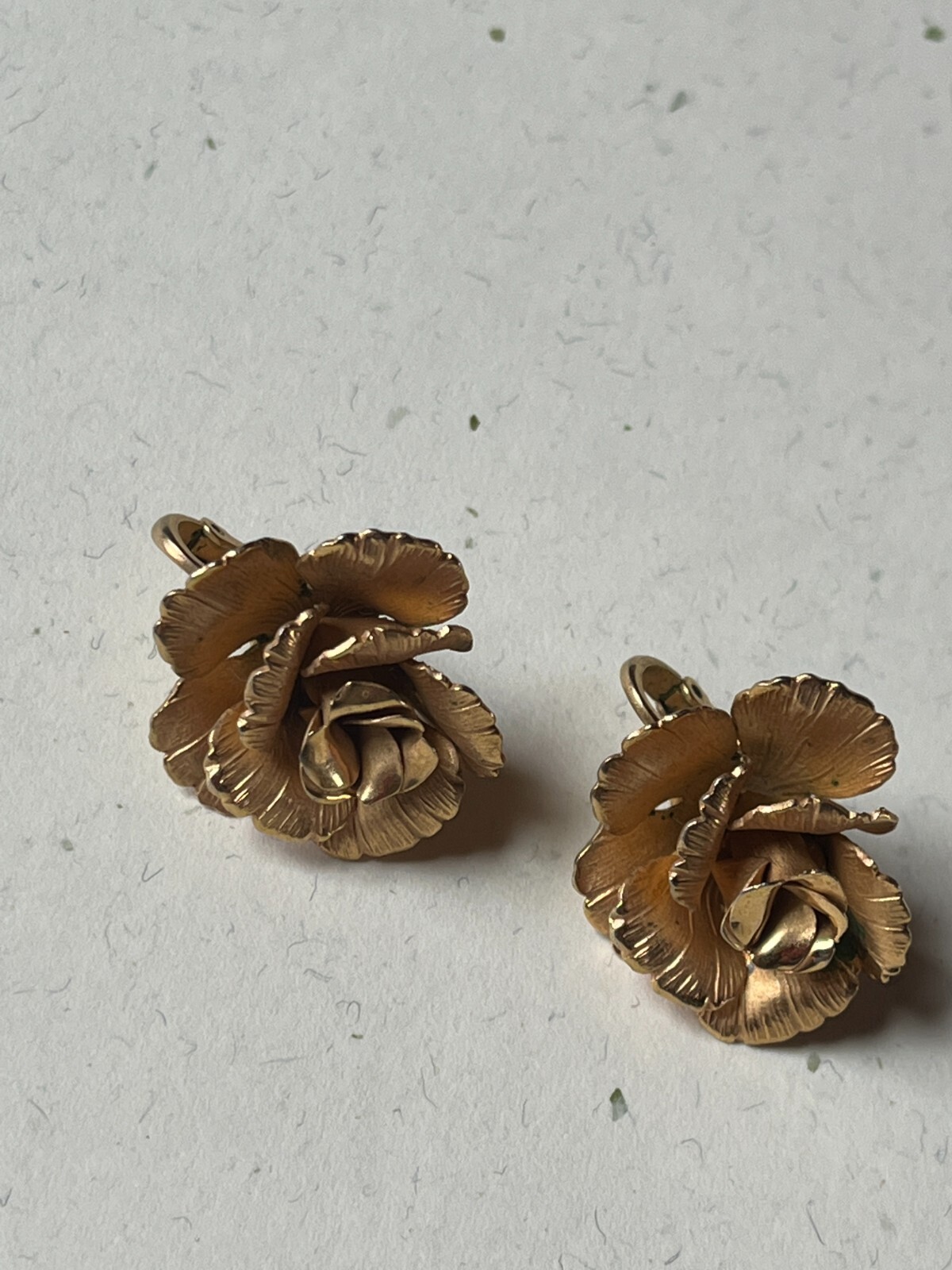 Vintage Large Lisner Signed Dimensional Goldtone … - image 2