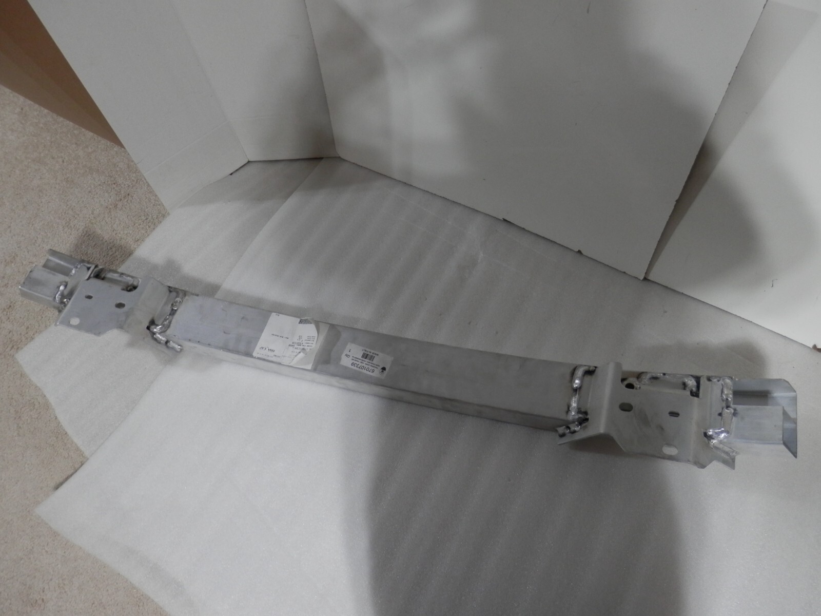 2021/2022 MASERATI LEVANTE REAR BUMPER REINFORCEMENT