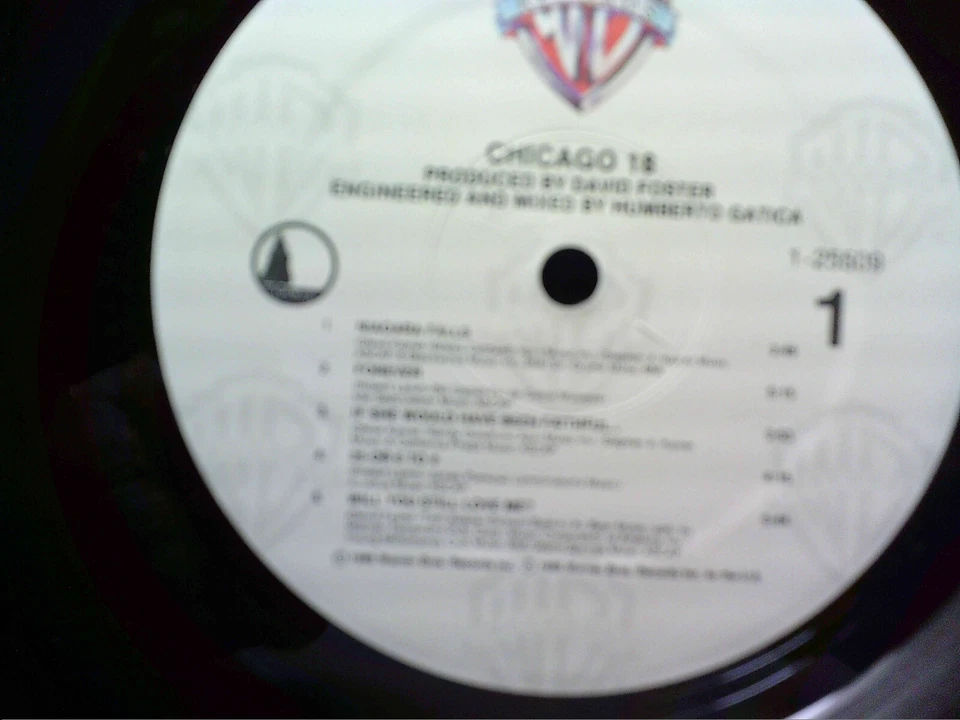 CHICAGO, 1986 WARNER BROTHERS 25509 CHICAGO 18 PLAYED ONLY 3 OR 4 TIMES - Image 3 of 4