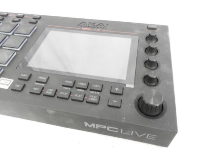 ポータブルプレーヤー MPC LIVE Amazon.com: Akai Professional MPC Live | Ultra-Portable