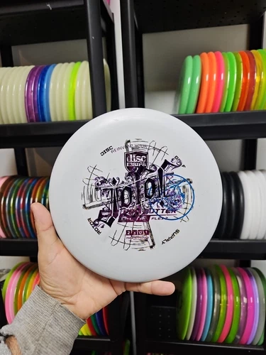 Discmania D-Line Grey Multi Stamp 176g P2 Flex 2 disc golf putter X-out 