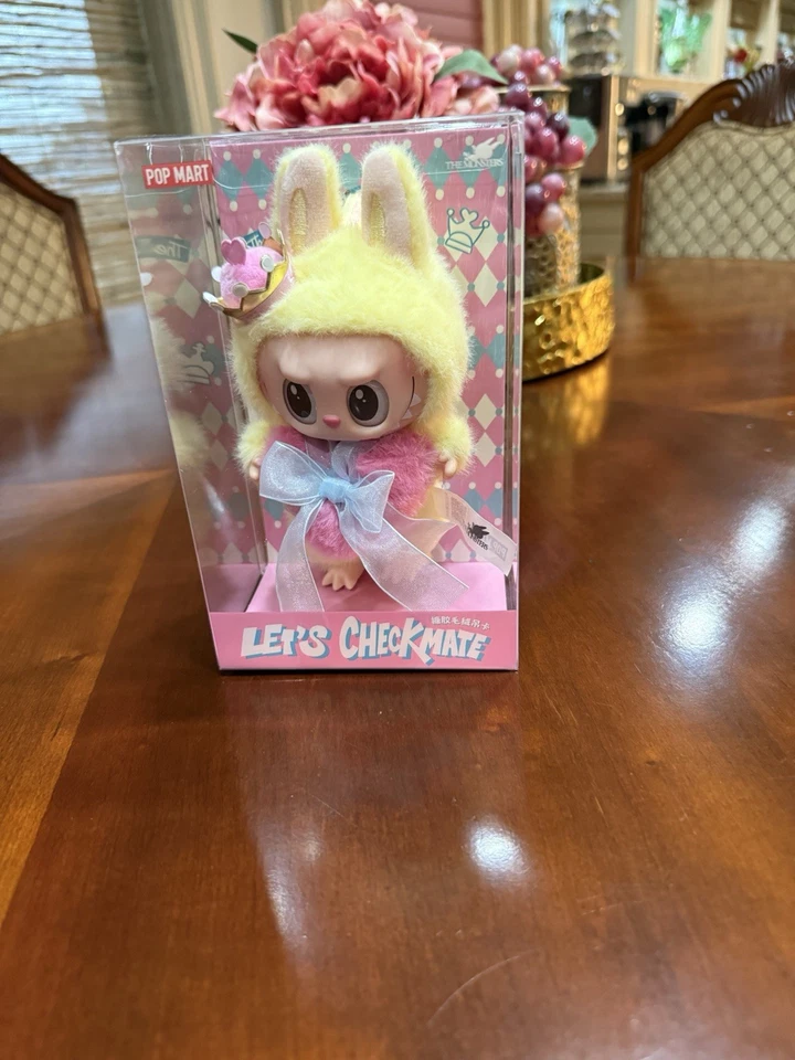 AUTÉNTICO POP MART Labubu Let’s Checkmate Vinilo Peluche - Totalmente Nuevo - ¡Vendedor de EE. UU.! Foto 2 de 4