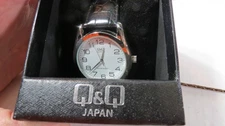 Q AND Q JAPAN WHITE Dial Stainless Steel LEATHER Bracelet IN BOX