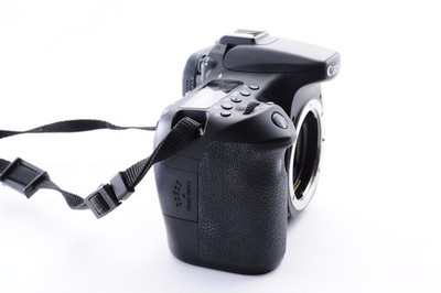 Canon EOS 70D / Zoom Lens EF-S 18-55mm f/3.5-5.6 IS STM Exc+5