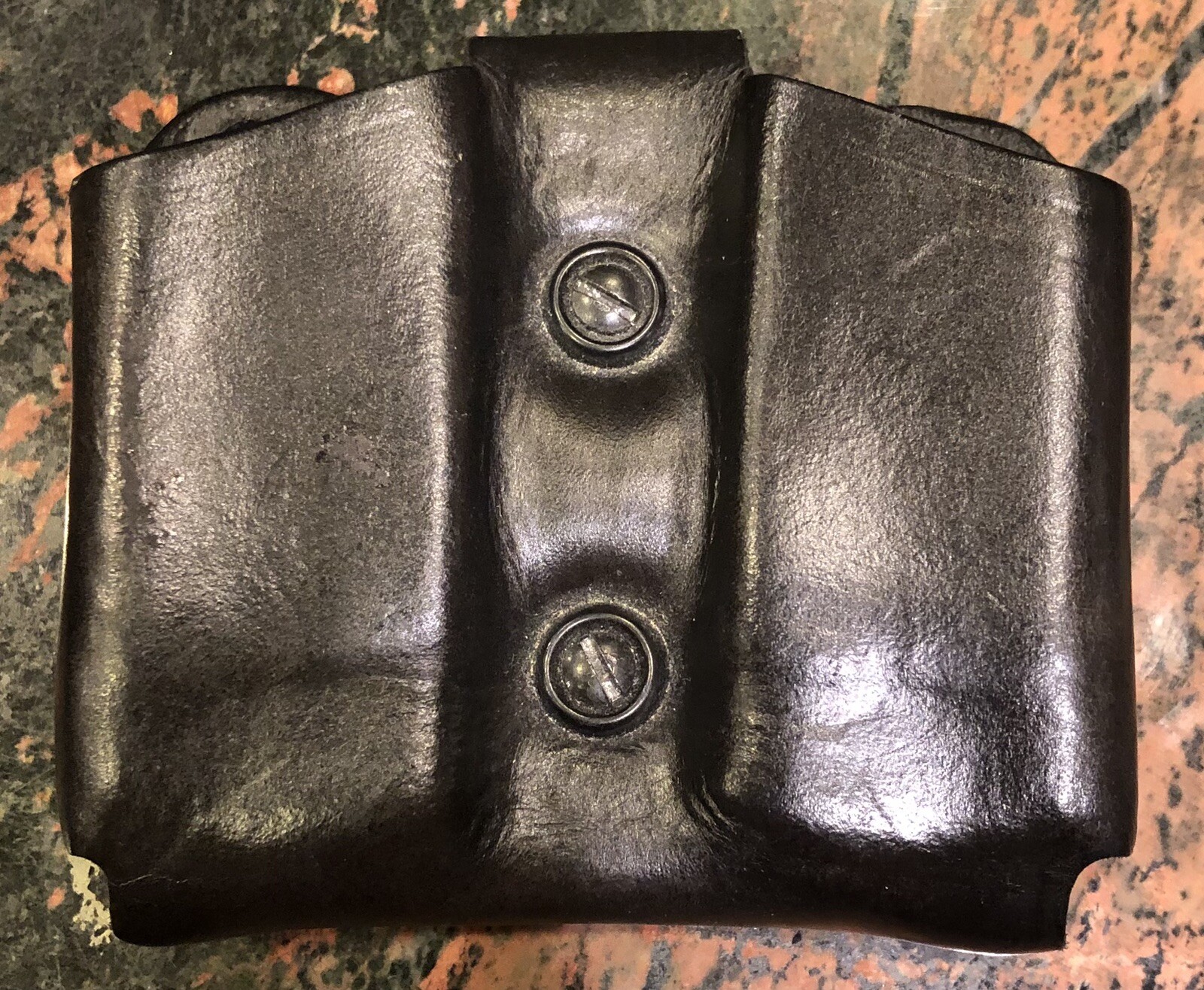 DeSantis Black Double Magazine Ammunition Pouch Ambidextrous A01 NN  A01NN-image