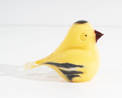 Chris Sherwin 2013 Art Glass Bird Paperweight