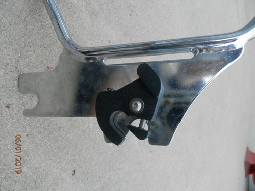 HARLEY-DAVIDSON Quick connect chrome luggage rack Xlant - Picture 6 of 7