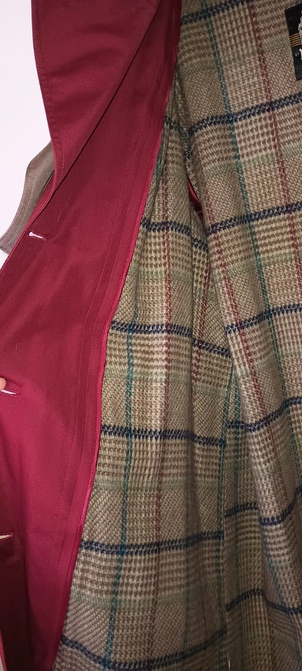 London Fog Towne Trench Coat Women's Size 12P Belt Removable Liner - Image 4 of 4