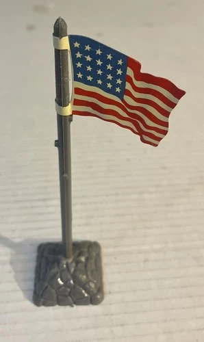 VINTAGE MARX FORT APACHE PLAYSET 20 STAR TIN FLAG W/POLE & BASE