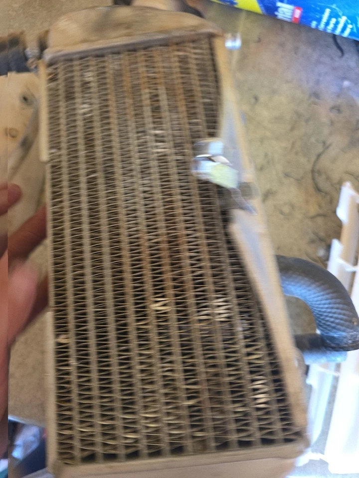 2003-2005 KX125 OEM KAWASAKI RADIATORS SET/ PART# 39061-0012, 39061-0013 - Image 4 of 4