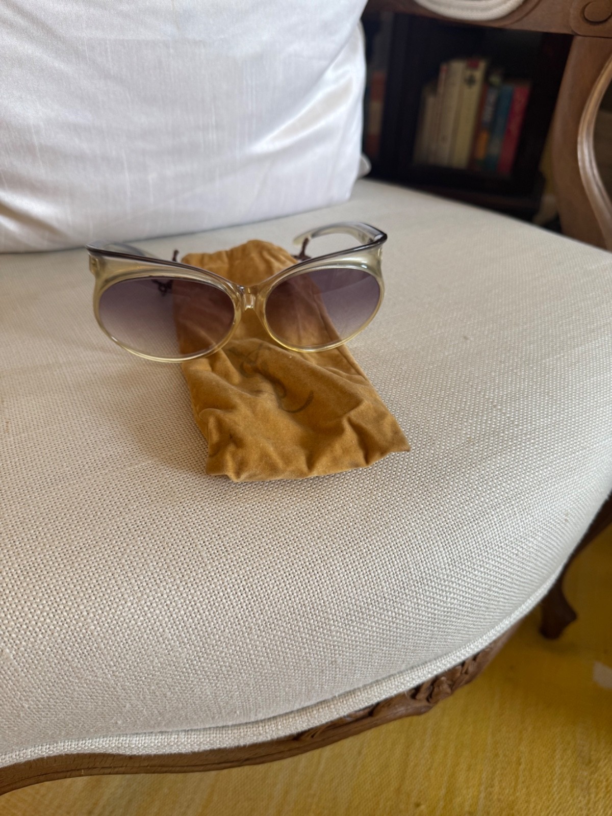 Occhiali da sole Yves Saint Laurent oversize vintage