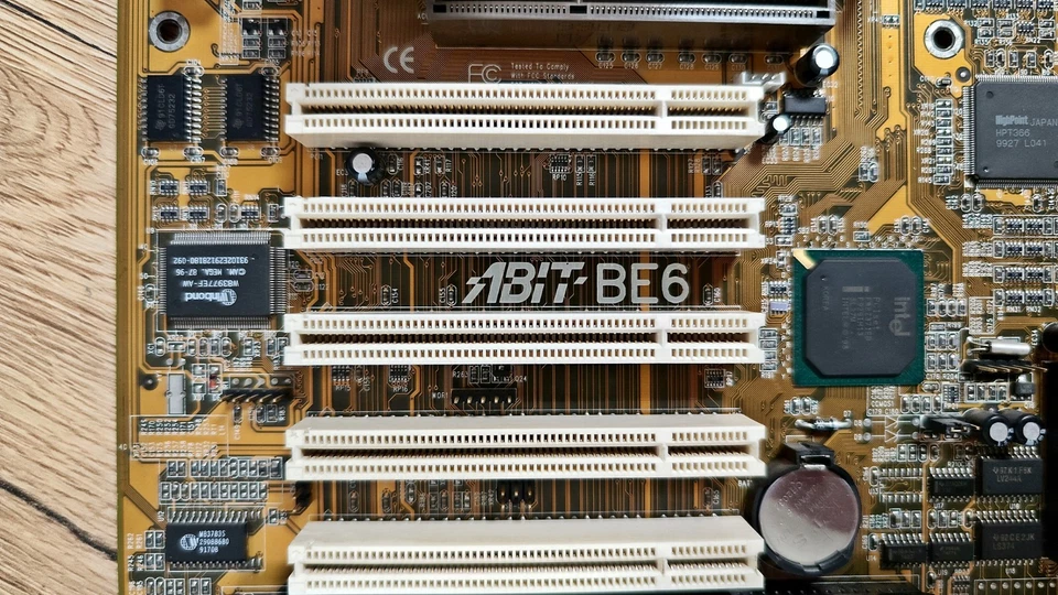 Abit BE6 Slot 1 SDRAM AGP Intel i440BX Motherboard +Pentium III 450MHz SL3CC CPU - Image 3 of 4