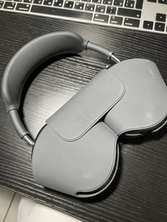Apple Airpods Pro Max 1st generation (Lightning) Black W/Case MINT No Mash