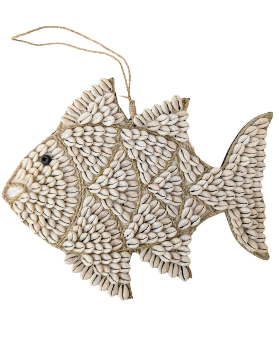 Poisson en coquillages cauris d'artisanat d'art en jonc de mer 27cm