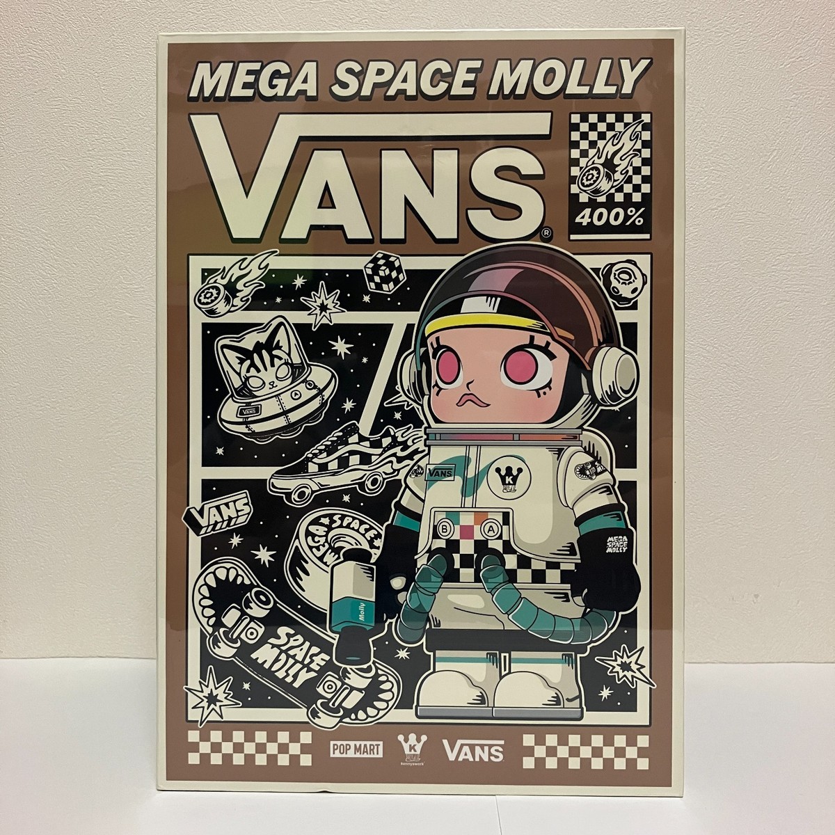 ポップマートVANS MEGA SPACE MOLLY 400% フィギュア MEGA SPACE MOLLY 400% VANS - POP MART (United States)