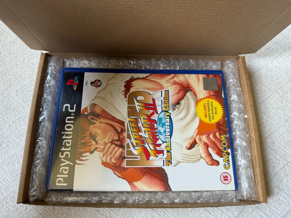 Hyper Street Fighter II The Anniversary Edition PS2 - UK PAL GC CIB - Tracked - Image 3 of 4