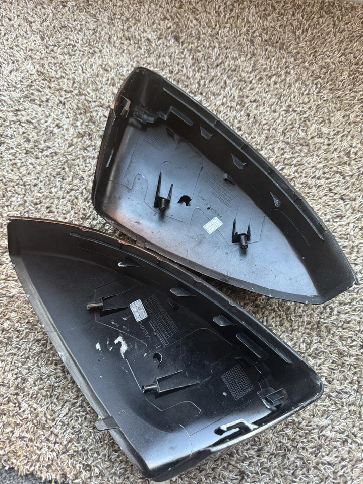 Tapas cubiertas de espejos retrovisores efecto fibra de carbono 8V para piezas subterráneas - negras (A Foto 2 de 4