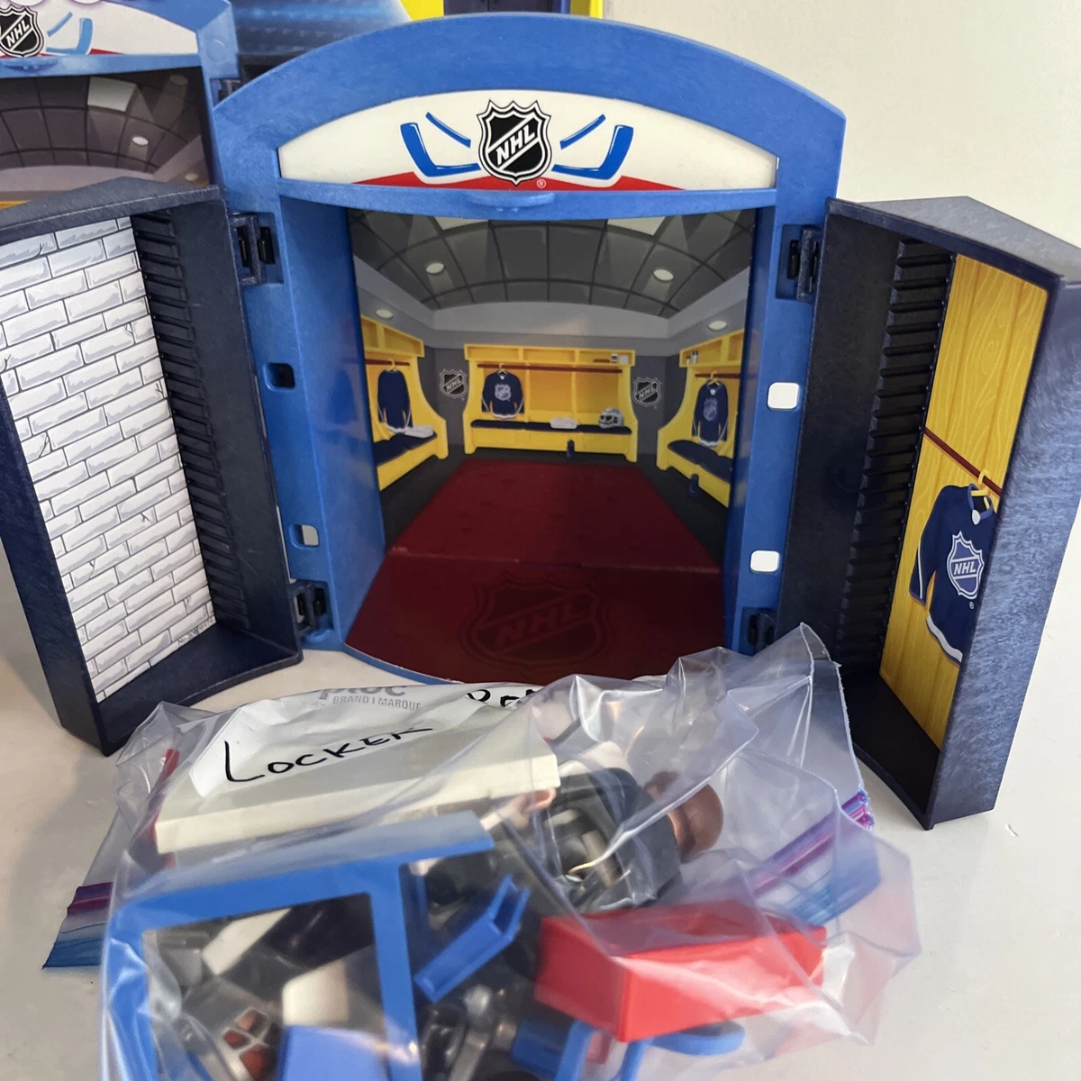 Playmobil nhl locker room play box deals