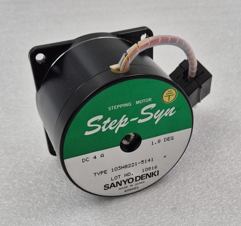 SANYO DENKI Step-Syn 103H8221-5141 STEPPING MOTOR 1.8 DEG STEP DC