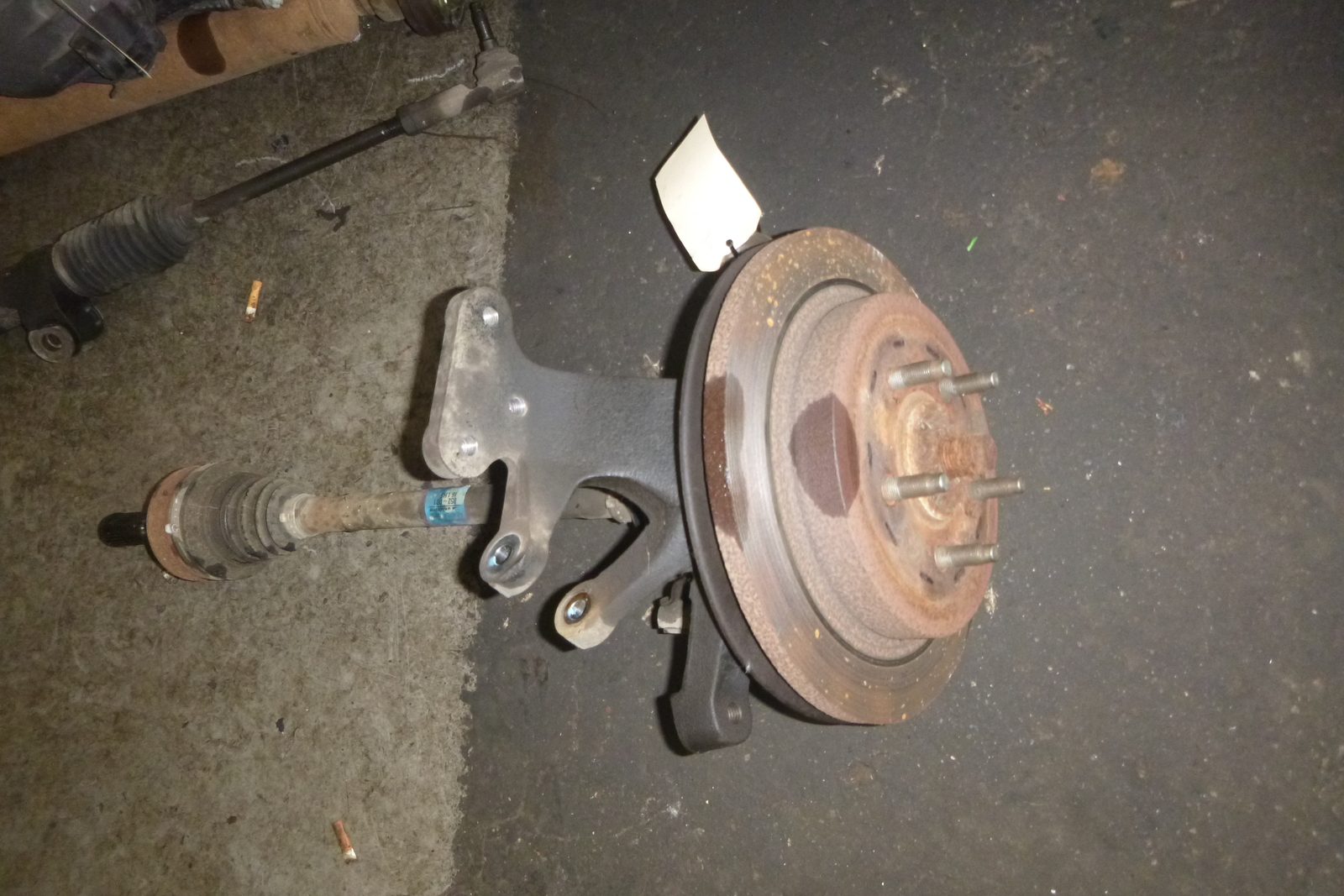 FORD BA / BF FALCON SEDAN LEFT REAR DRIVESHAFT WITH HUB 28 SPLINE 09/02