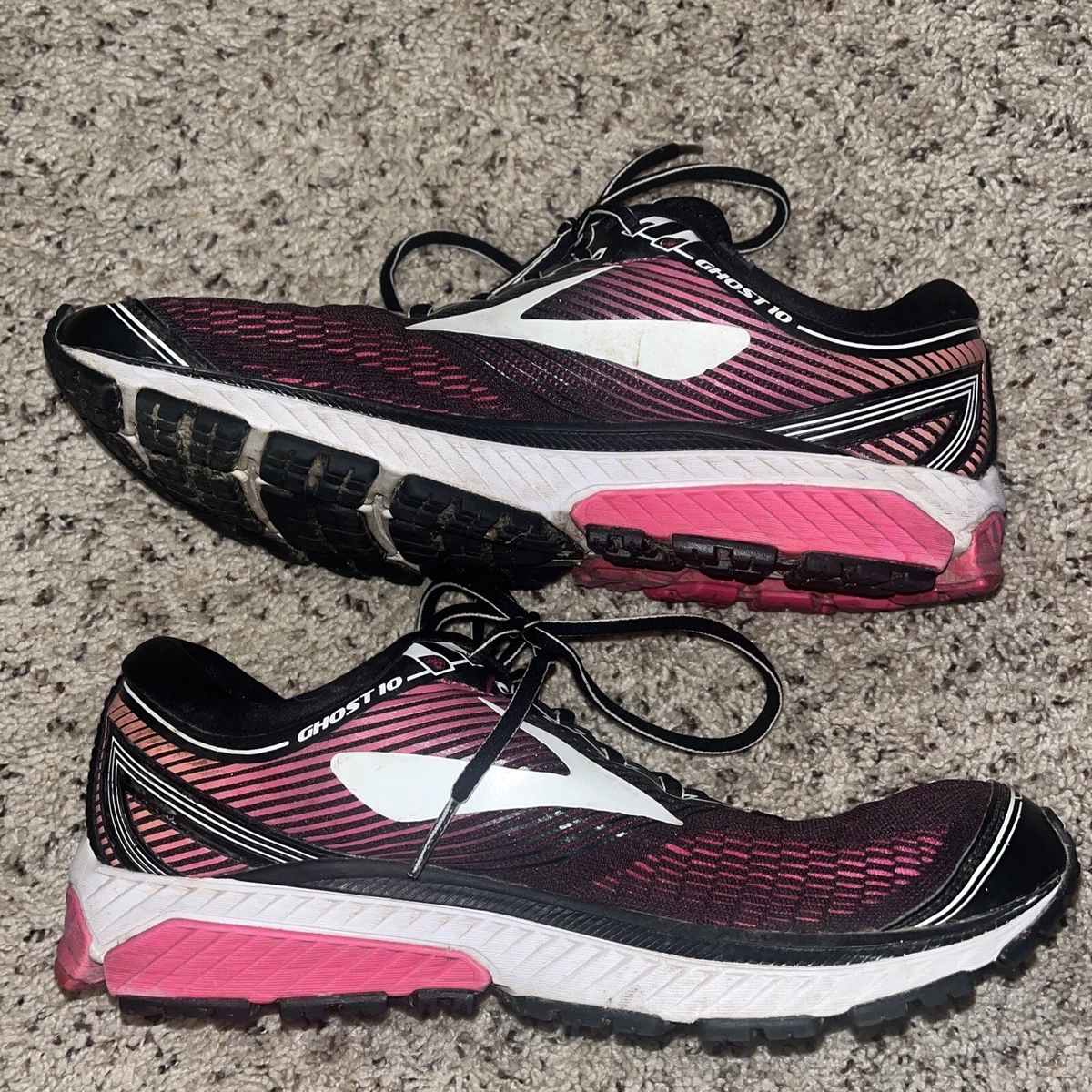 Womens Brooks Ghost 10 Cloud Cushion Athletic Running Shoes Size 12  Black/pink | eBay