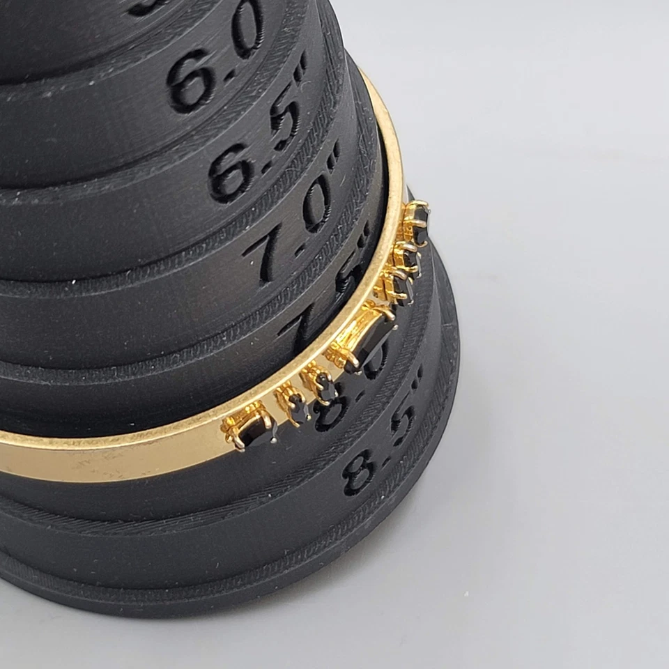 Brazalete Madewell tono dorado piedra negra 7,75" Foto 3 de 4