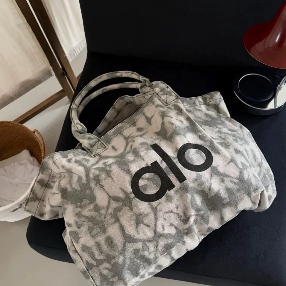 ALO Yoga Gray Tie Dye Large Canvas Tote Bag for Gym Travel Carry-on New With Tags  