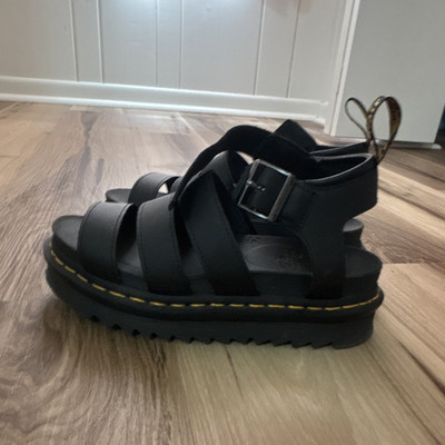 Dr. Martens Black Leather Strappy Adjustable Buckle Sandals women s 5.5