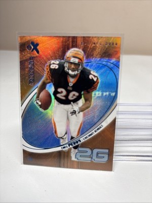 ESSENTIAL CREDENTIALS FUTURE BLUE PARALLEL ROOKIE 2004 Fleer E-X Chris Perry #49