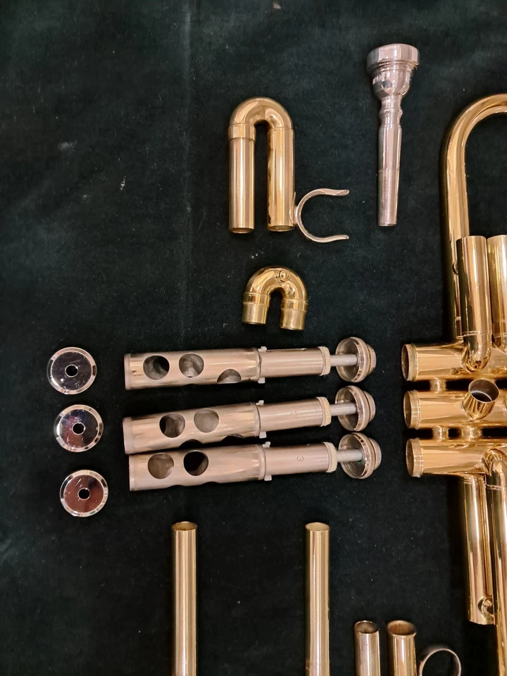 Yamaha YTR‑2335 Bb Student Trumpet – Gold Lacquer  FREE DELIVERY - Image 3 of 4