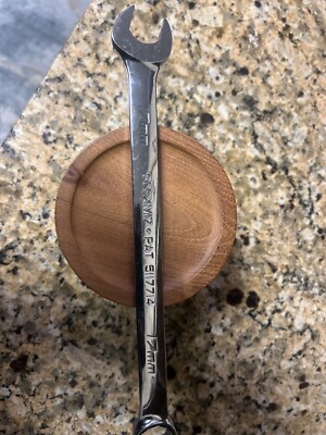 SNAP ON 12 PT FLANK DRIVE PLUS WRENCH 17mm MODEL SOEXM17 NEW for