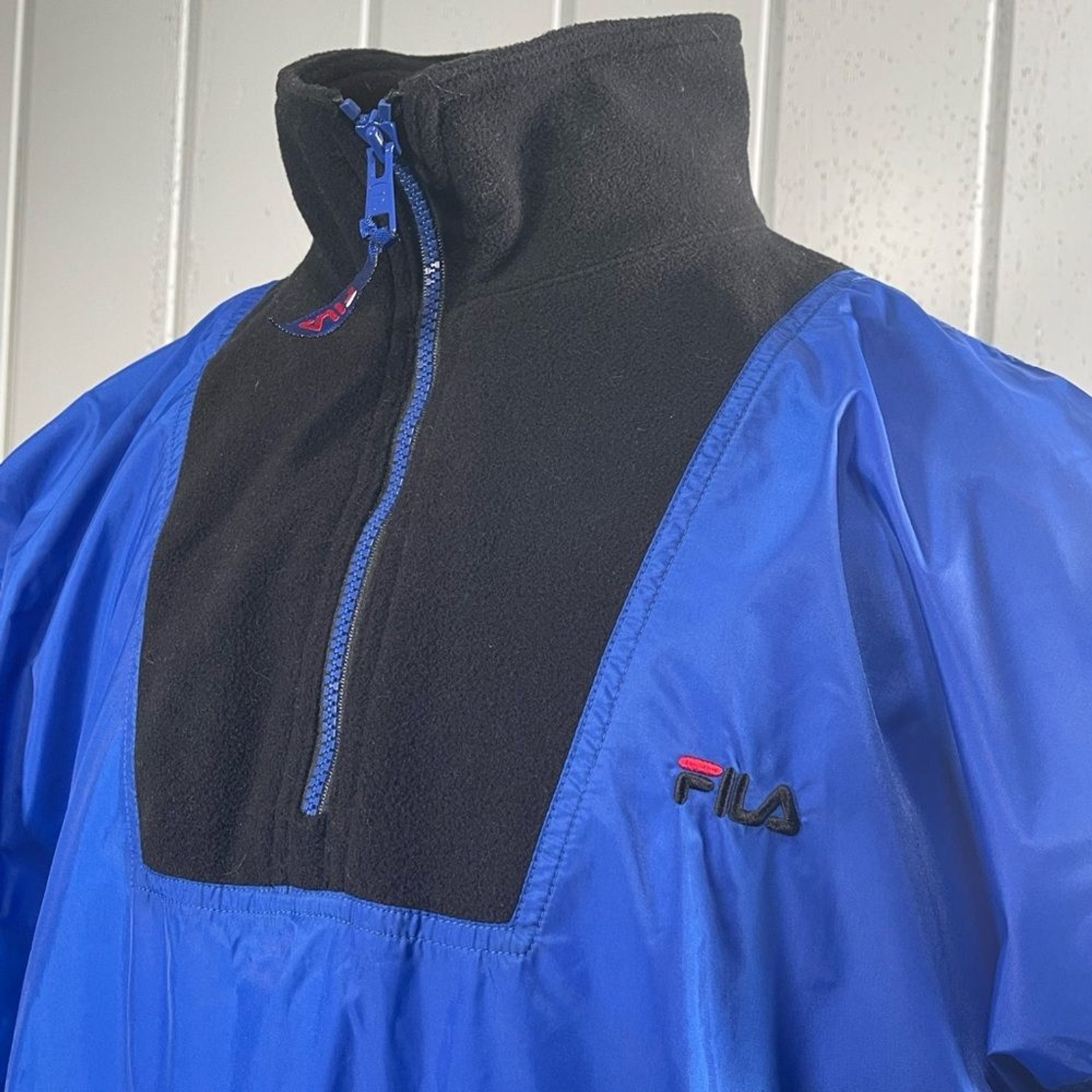 *Fila Pullover a vento uomo blu e nero con zip taglia L