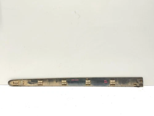 7700834102 Modanatura Anteriore per RENAULT MEGANE I CLASSIC (LA0) 1998 199449 - Foto 2 di 8
