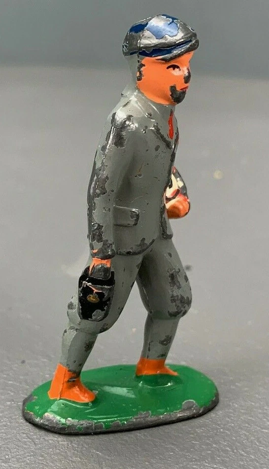 O Gauge Barclay Diecast Figure School Boy in Gray Uniform F0007 TW - Image 3 of 4