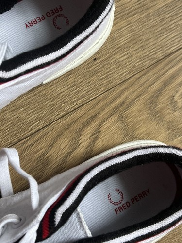Scarpe da ginnastica uomo FRED PERRY in tela bianche taglia 9 nuove - Foto 13 di 24