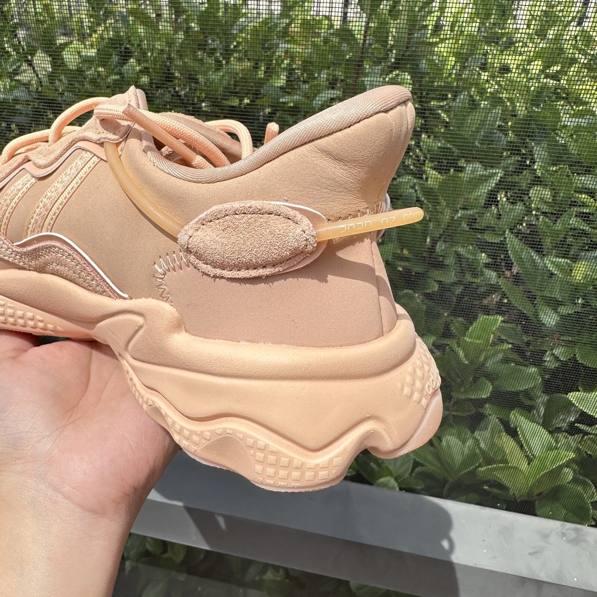 Adidas Ozweego Glow Orange Men display picture 1