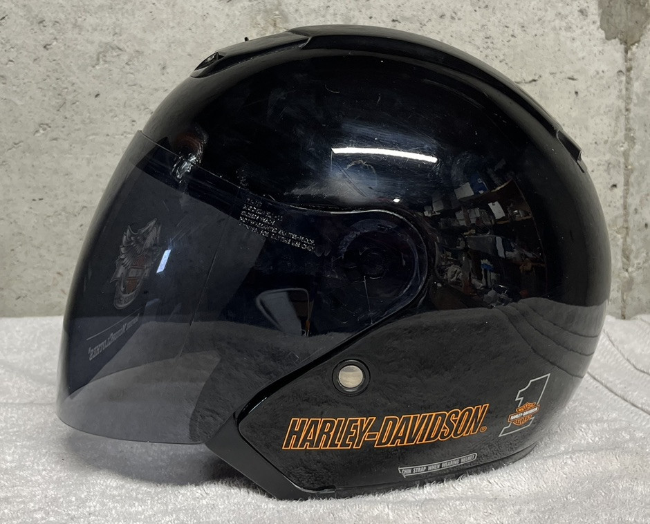 Harley-Davidson Men's 3/4 Helmet With Sun Shield Matte Black 98225-11VM Medium Harley-Davidson Men's 3/4 Helmet With Sun Shield Matte Black 98225-11VM Medium