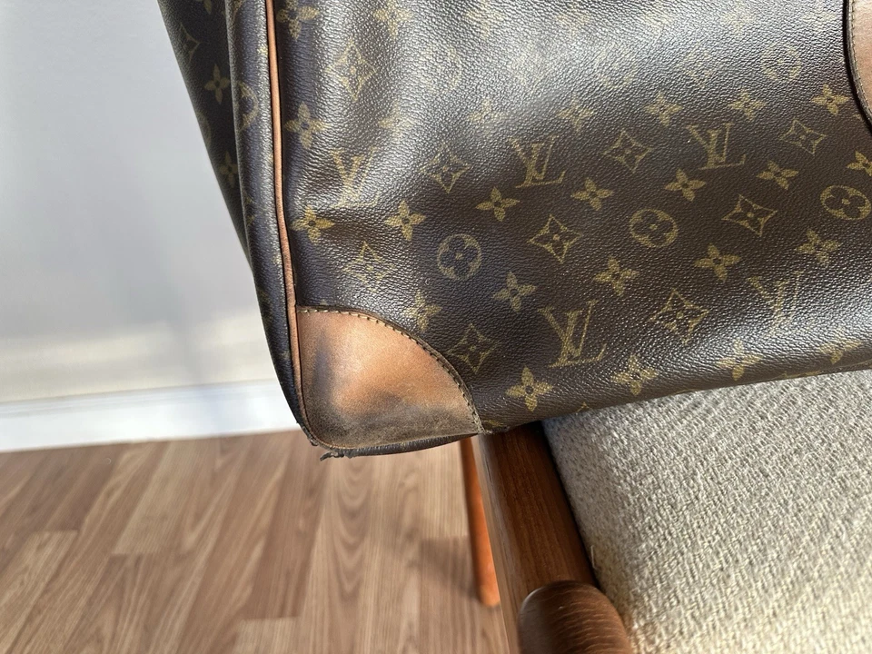 LOUIS VUITTON MONOGRAM CANVAS & VACHETTA LEATHER SIRIUS 70 SOFT SUITCASE - Image 3 of 4