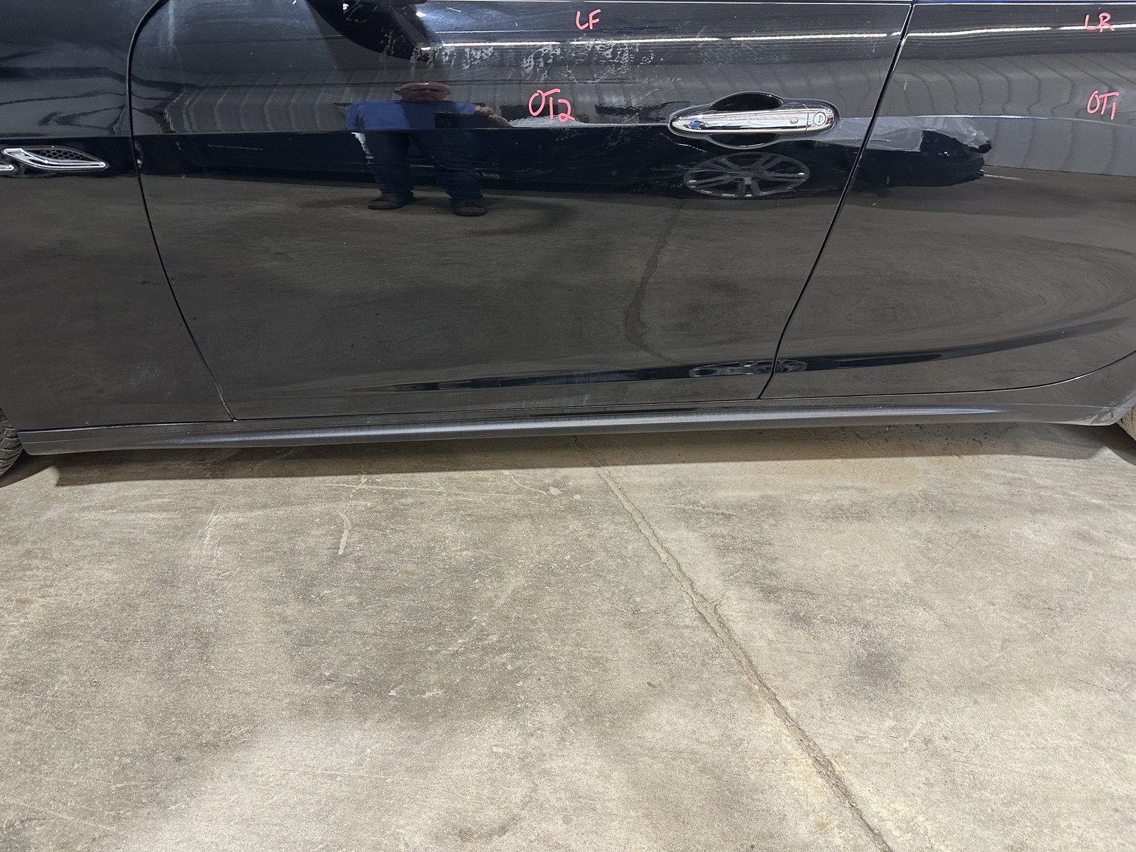 14-22 MASERATI GHIBLI DRIVER LEFT FRONT DOOR BLACK NERO 820A GLASS SOLD SEPARATE