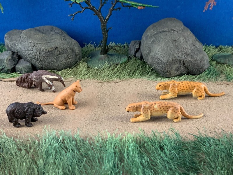Lot of 5 Mixed Britains Vintage Miniature Plastic Wild Animal Figures England