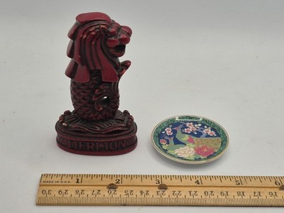 Singapore Merlion Figurine 3 1/2'' and Mini Porcelain plate with Peacock