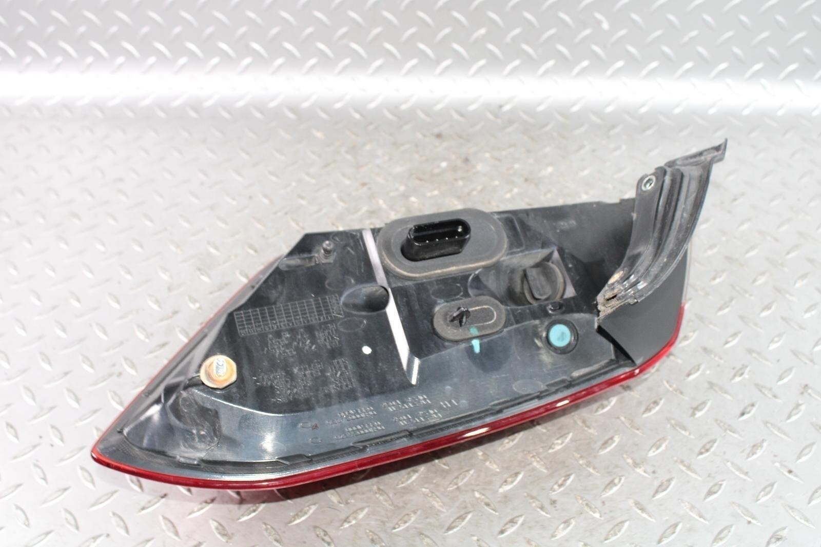 14-19 Ghibli Quarter Panel Driver LH Taillight Tail Light Lamp Lens Factory OEM