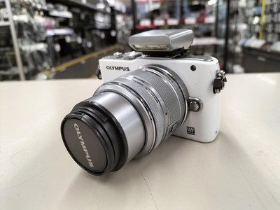 OLYMPUS E-PL3 Mirrorless -Lens Camera