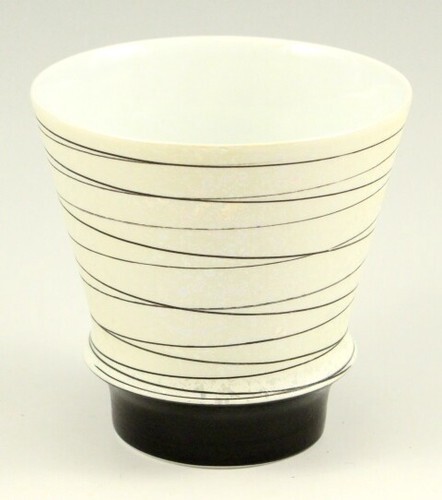 2pcs Arita yaki porcelain Japanese Sake Shochu cup SUPREMACY Kotobuki Black Red - Picture 2 of 8