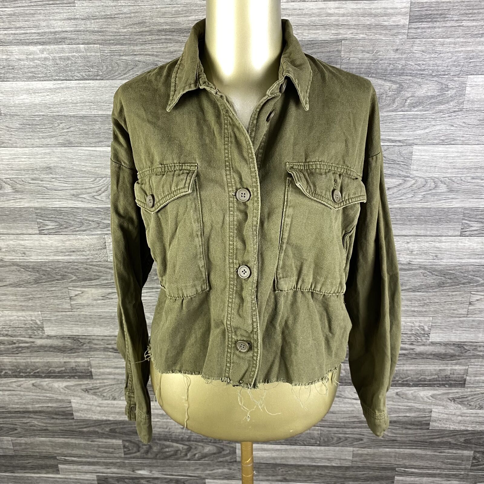 TOPSHOP Button Down Cropped Collared Green Casual… - image 2